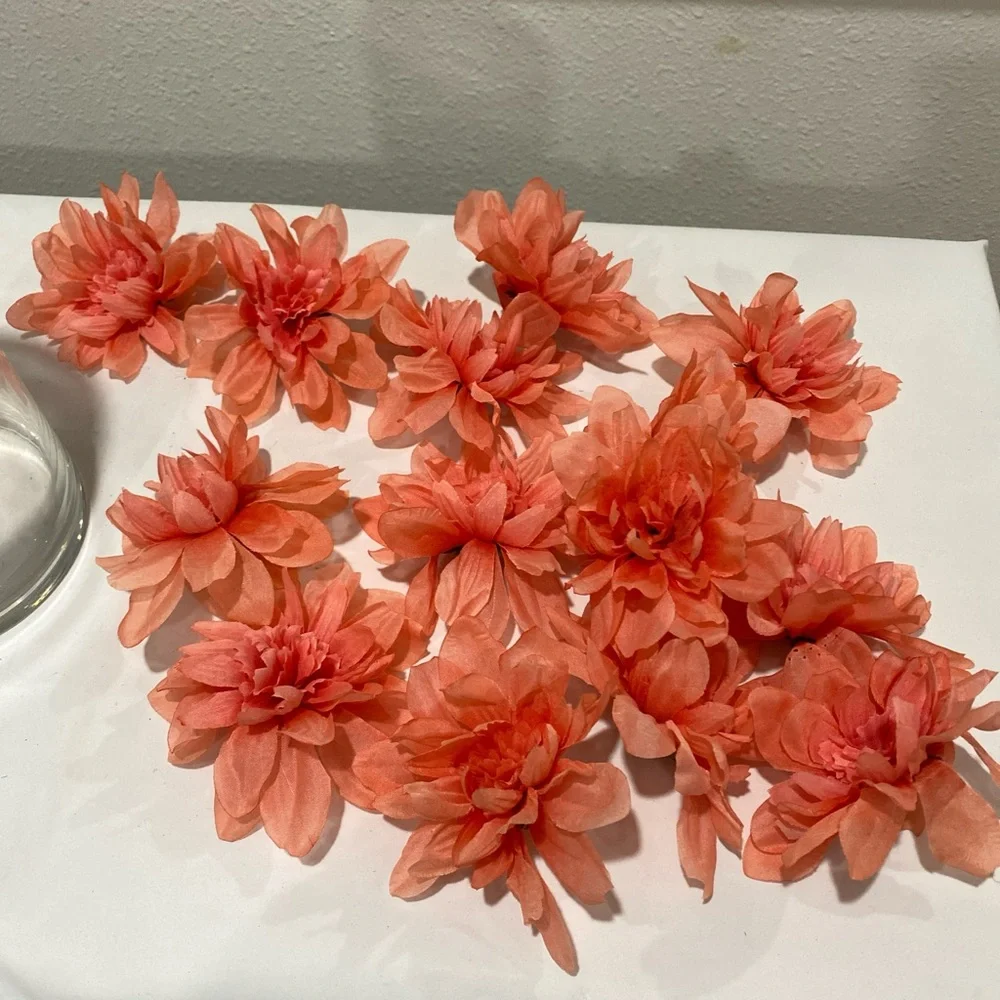 Elegant Coral Floral Arrangement in Glass Vase ⭐️